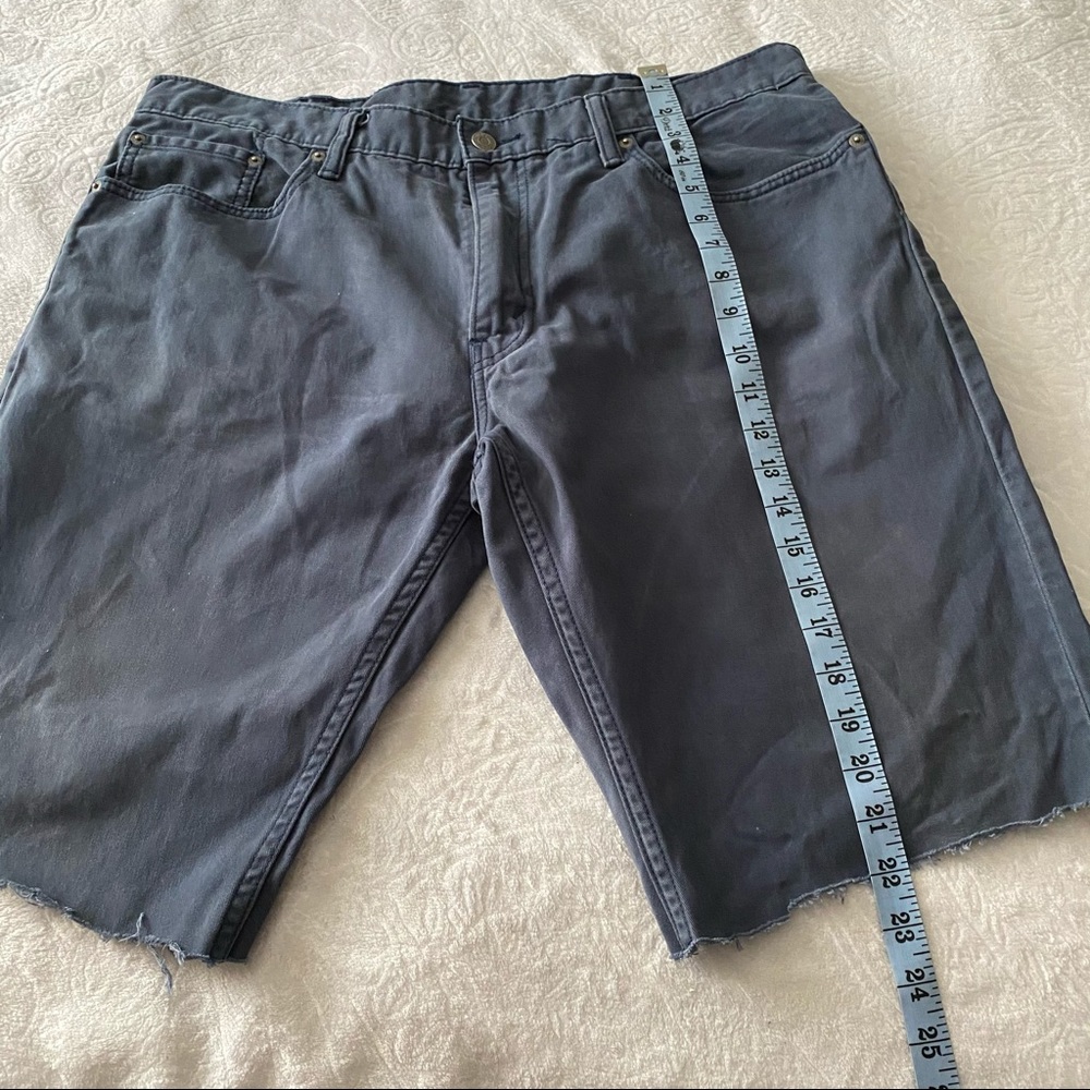 Levi’s 514 Cut Off Shorts 38x32 - Picture 3 of 13